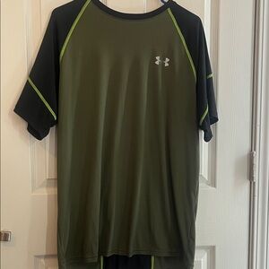 Under Armour Men's Olive and Black Short Sleeve Tee
